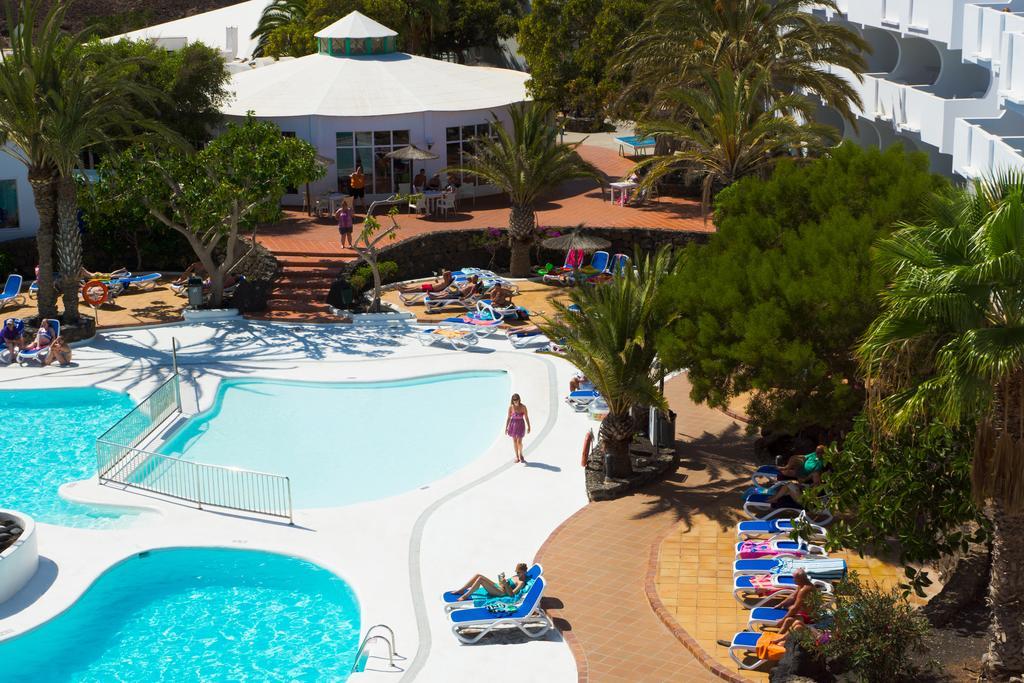 Apartamentos Ficus Costa Teguise Exteriör bild