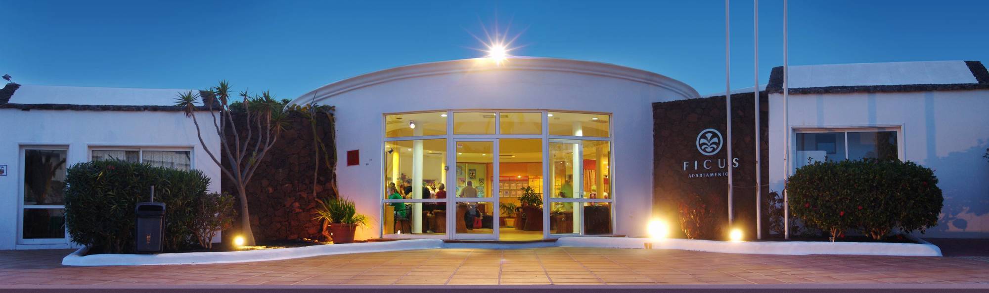 Apartamentos Ficus Costa Teguise Exteriör bild