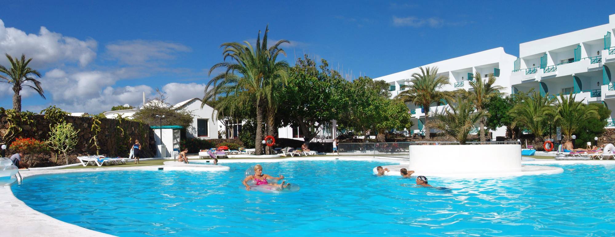 Apartamentos Ficus Costa Teguise Exteriör bild